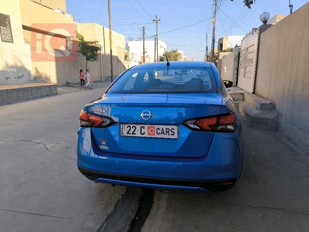 نیسان ڤێرسا